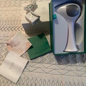Tria Beauty Hair Removal Laser 4X - Pink And White